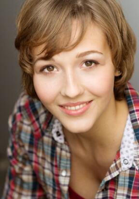 艾娃·范德斯塔恩 Ava Vanderstarren 