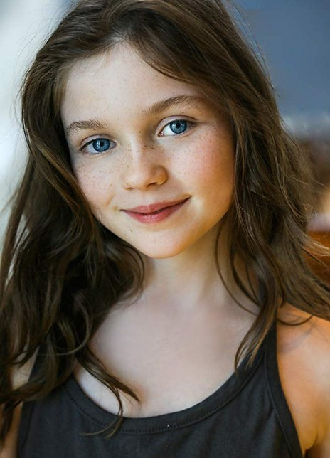 亚历克莎·斯温顿 Alexa Swinton  亚历克莎·丝凯·斯温顿 丝凯·斯温顿 Alexa Skye Swinton Skye Swinton