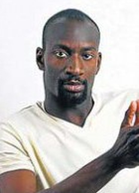 阿金·奥莫托索 Akin Omotoso 