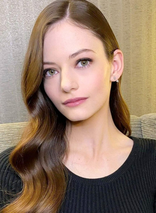 麦肯基·弗依 Mackenzie Foy；Mackenzie Christine Foy Kenzie Kenz