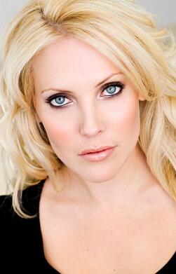 梅塞德斯·麦克纳博 Mercedes McNab 