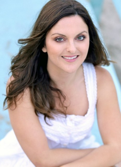 尼可拉·芬恩 Nichola Fynn 