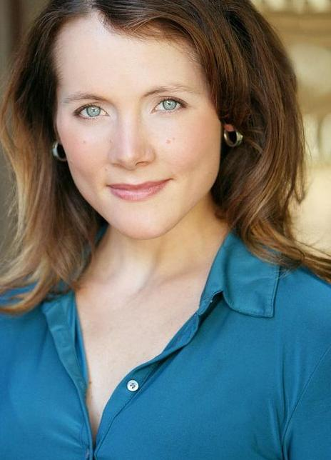 考特尼·德科斯基 Courtney DeCosky 