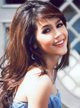 阿拉亚·爱尔柏塔·亥盖特 Araya Alberta Hargate；Chompoo อารยา อัลเบอร์ต้า ฮาร์เก็ต