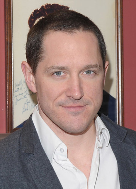 博迪·卡维尔 Bertie Carvel 伯蒂·卡弗尔 Robert Carvel