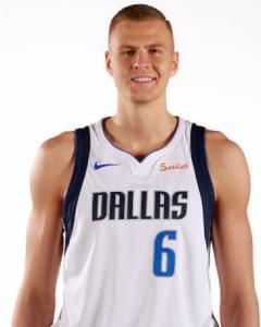 克里斯塔普斯·波尔津吉斯 Kristaps Porzingis 克里斯塔普斯·波尔津吉斯 Kristaps Porzingis