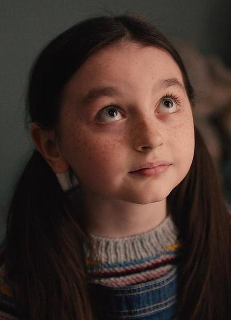 霍莉·比奇 Holly Beechey 