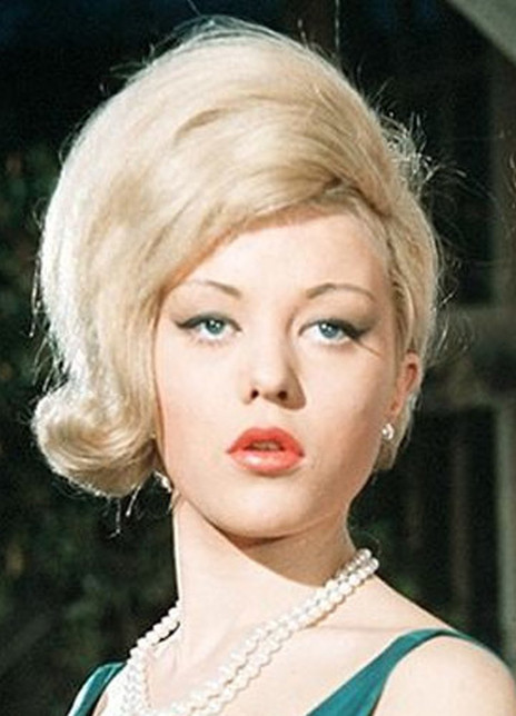 玛格丽特·诺兰 Margaret Nolan Maggie