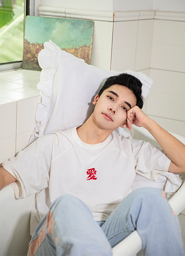 李卓霆 Zhuoting Li 