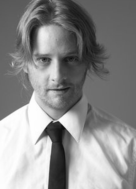 詹姆斯·朗肖尔 James Longshore 