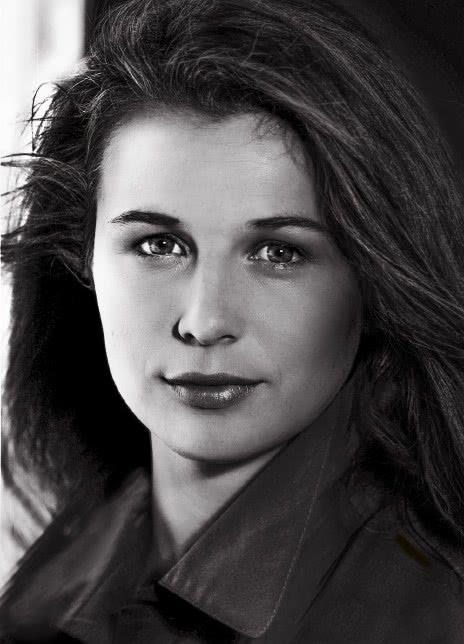 安娜·玛丽亚·斯图姆 Anna Maria Sturm 安娜·玛丽亚·斯图姆 Anna Maria Sturm