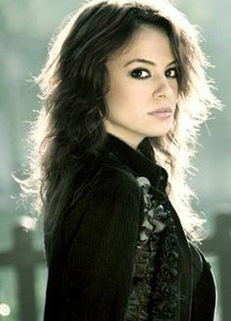 赛达·居文 Seda Güven 