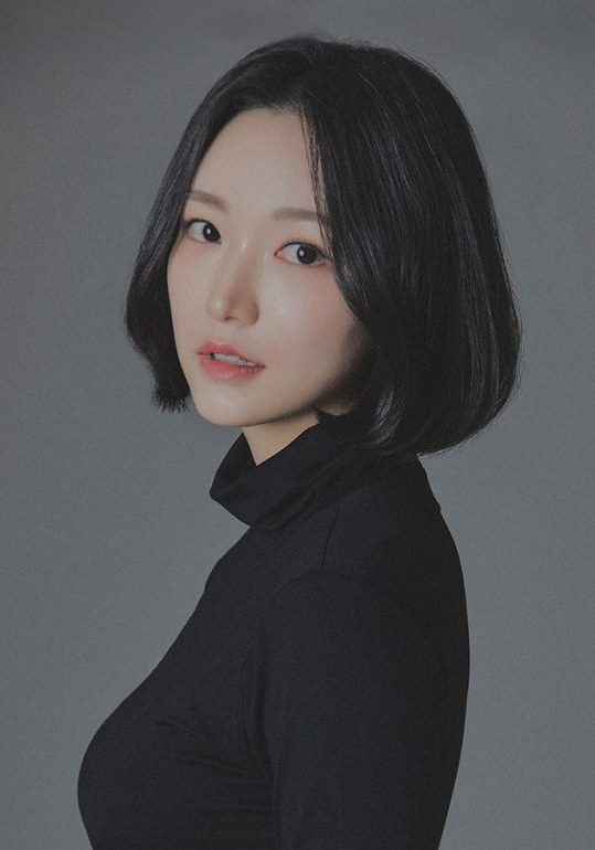 金时贤 KIM SI-HYUN 金时贤 KIM SI-HYUN