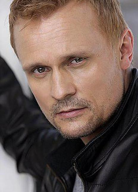 卡尔斯腾·诺尔加拉德 Carsten Norgaard Carsten Nø rgaard