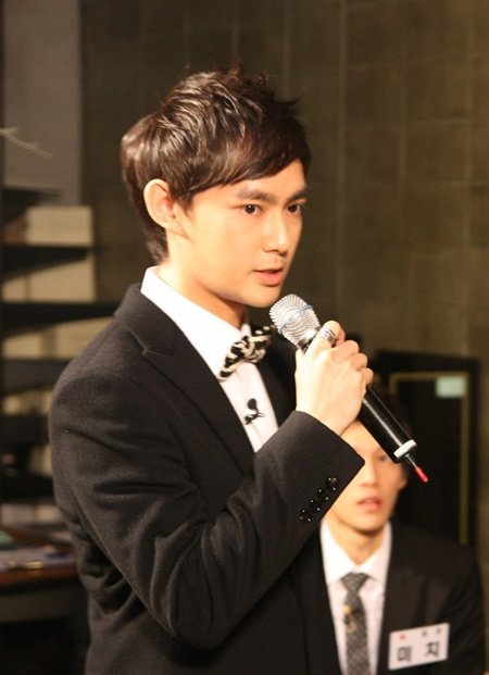 尼灿·抔勒威查固 Nichan ณิชฌาน หรเวชกุล  Nichan Horvejkul