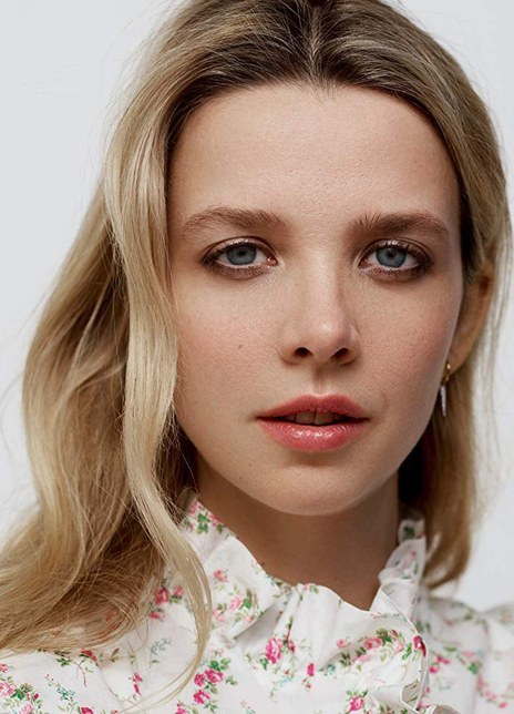 葛蕾·贝拉玛西娜 Greta Bellamacina 葛蕾·贝拉玛西娜 Greta Bellamacina