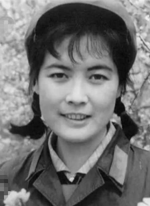 杨雅琴 Yaqin Yang