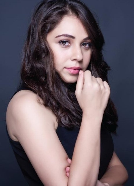 马恩维·加格鲁 Maanvi Gagroo 