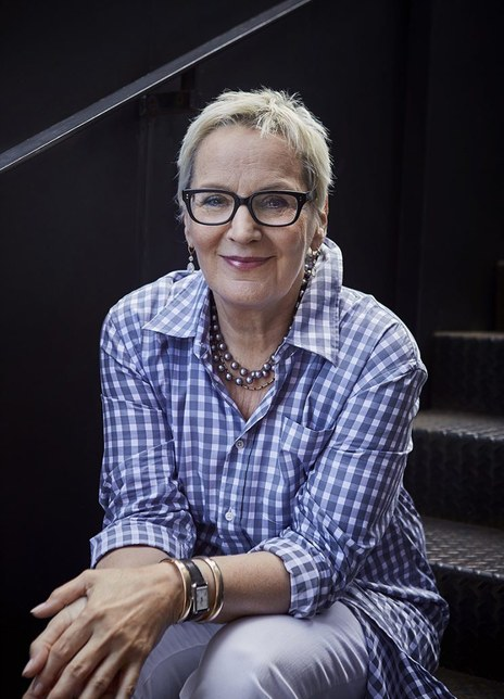 蕾妮·艾珀尔 Renée April 蕾妮·艾珀尔 Renée April