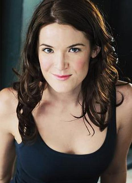 玛雅·斯泰斯-史密斯 Maja Stace-Smith Maja Kristiane Stace-Smith