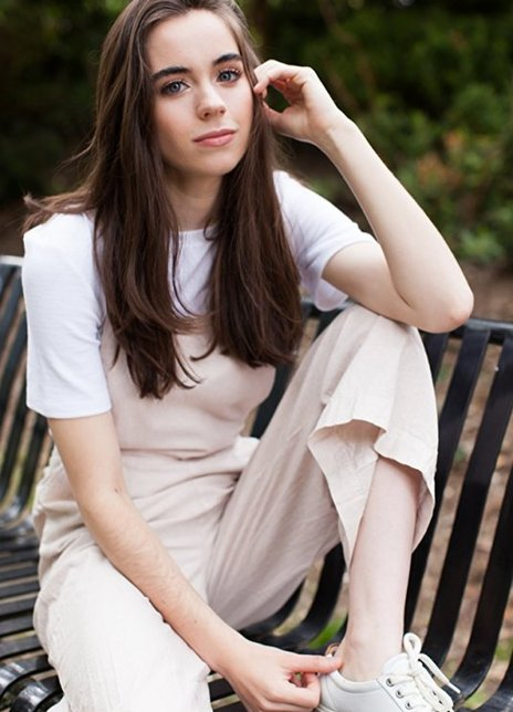 莎拉·德贾斯丁 Sarah Desjardins 莎拉·德贾斯丁 Sarah Desjardins