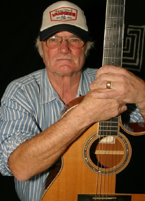 迈克尔·查普曼 Michael Chapman Mike Chapman