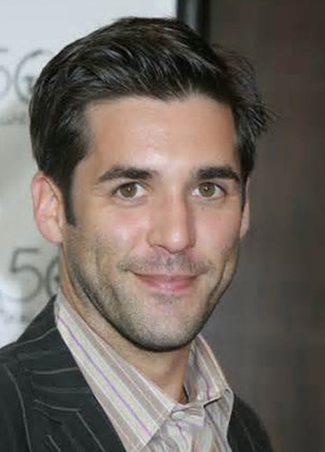 约旦·布里奇斯 Jordan Bridges Jordan P. Bridges 约旦·布里奇斯 Jordan Bridges Jordan P. Bridges