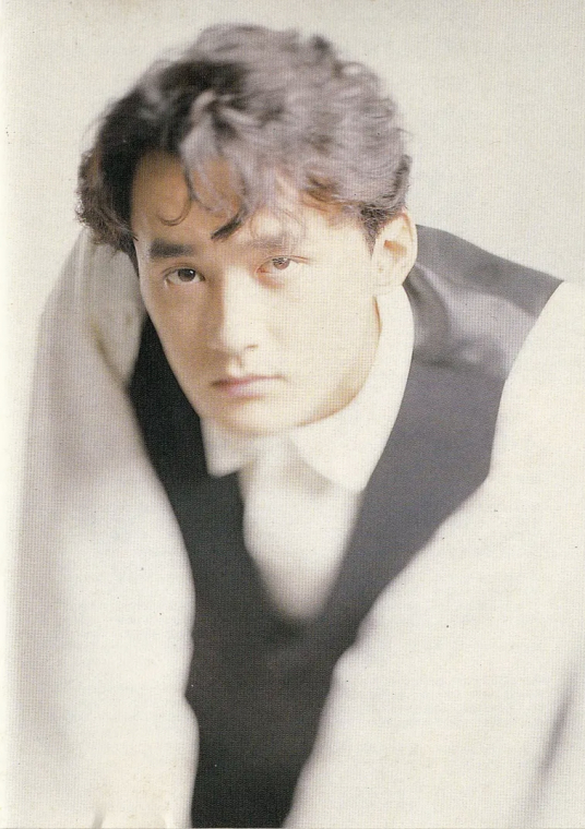 何笃霖 Tu-Lin Ho 何笃霖 Tu-Lin Ho