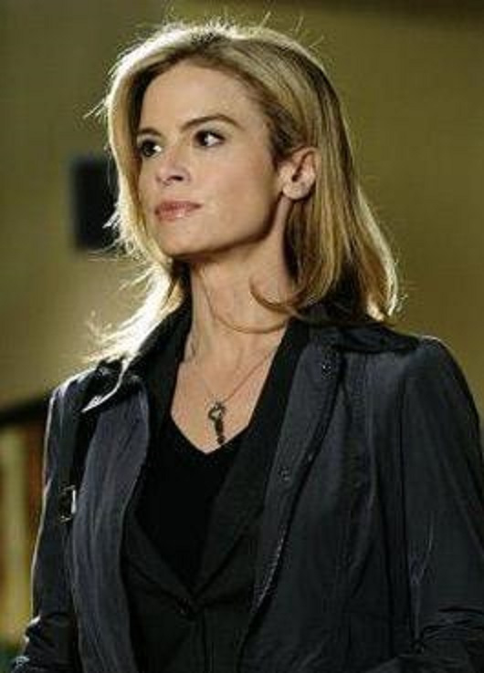 贝茜·拉塞尔 Betsy Russell 