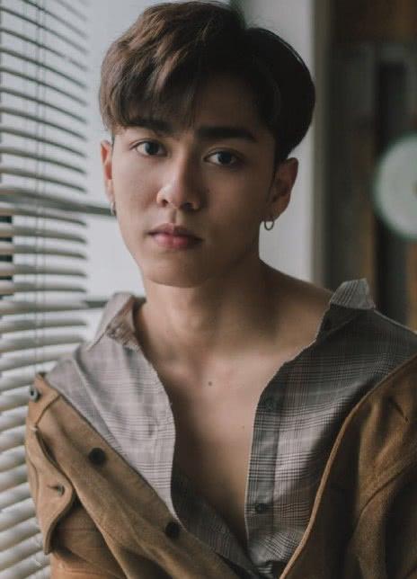 坦塔尔·简坦霍拉侃 Tharatorn Jantharaworakarn  泊.坦塔尔.简塔霍拉肯 Boom Tharatorn Jantharaworakarn Tharatorn Jantharaworakarn ธราธร จันทรวรกาญจน์ เยลลี่บูม บูม