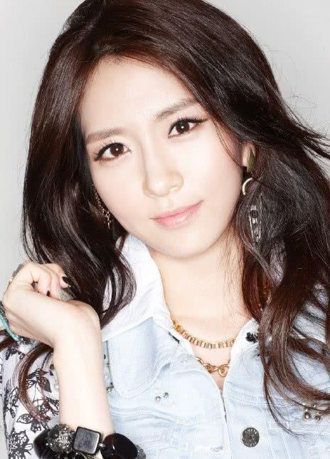 李香淑 Lee Hyang Sook 李香淑 李佳袁 李佳媛 香淑 이향숙 이가원 Hyangsook 향숙