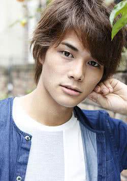 八代拓 Taku Yashiro 