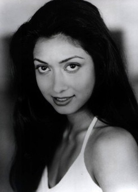 萨米娅·肖布 Samia Shoaib 