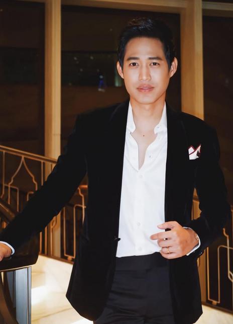 陂帕同·颂通亚纳奇 Popetorn Soonthornyanakij 博裴通·颂托恩亚纳奇 Two ภพธร สุนทรญาณกิจ Tu  Pobtorn Sunthornyarnkit  ตู่