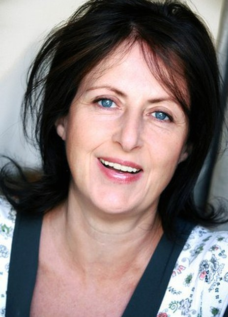 瓦莱丽亚娜·德·维伦纽夫 Valériane de Villeneuve 