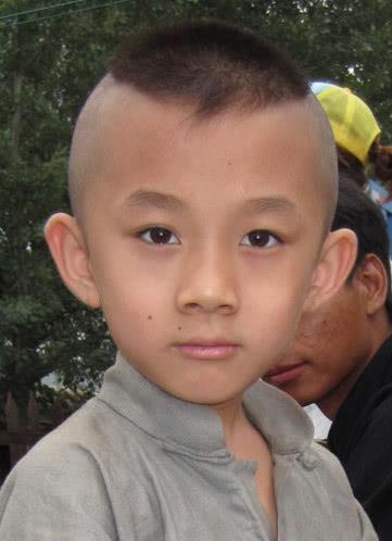 江昊桐 Haotong Jiang 