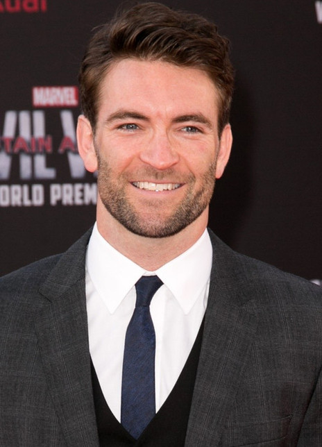 萨姆·哈格里夫 Alik Sakharov 