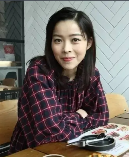 赖慰玲 Winki Lai Wai Ling