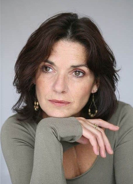 安妮·卡诺斯瓦 Anne Canovas 