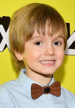 雨果·拉瓦 Hugo Lavoie 