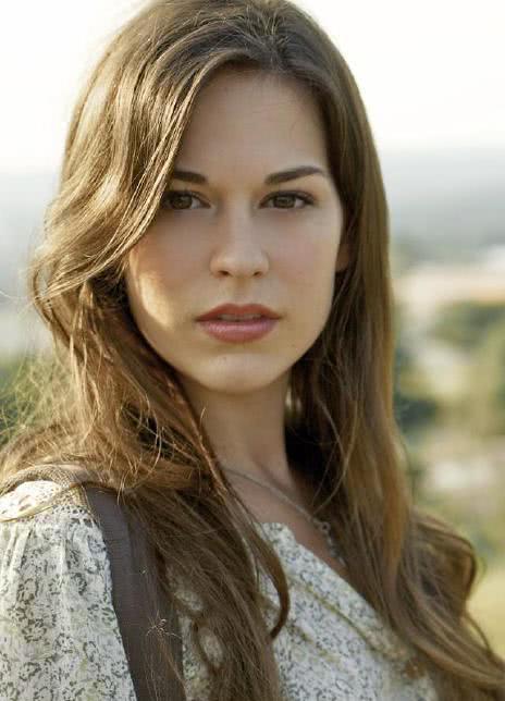 蕾切尔·亨德里克斯 Rachel Hendrix 