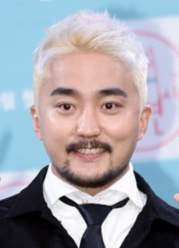 柳炳宰 Byung-jae Yoo 유병재 柳炳宰 Byung-jae Yoo 유병재