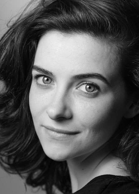 萨拉·威克斯 Sara Vickers 