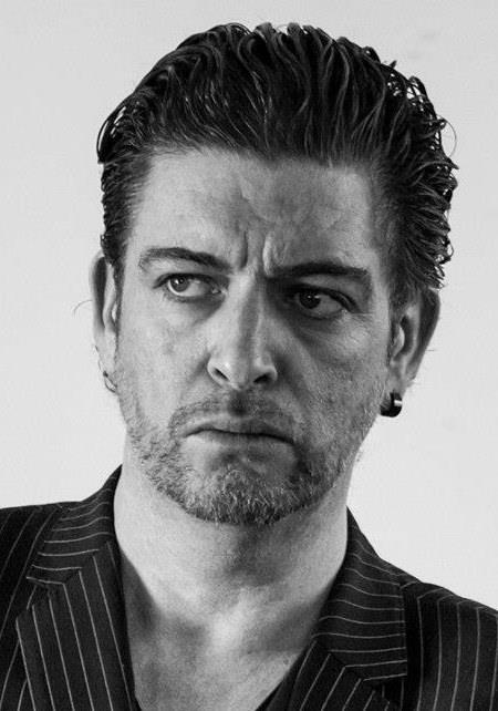 卡尔·希尔斯 Karl Shiels 