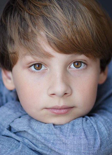 芬·卡尔 Finn Carr 