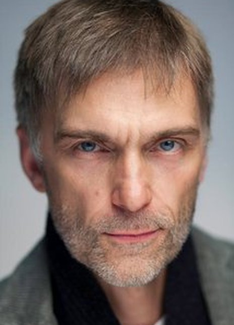 詹姆士·塞门斯 James Simmons 