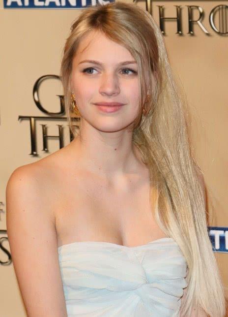 尼尔·泰格·弗莉 Nell Tiger Free 内尔·泰格·弗莱 尼尔·泰格·弗莉 Nell Tiger Free 内尔·泰格·弗莱