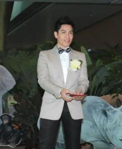 黄文迪 Dickson Wong