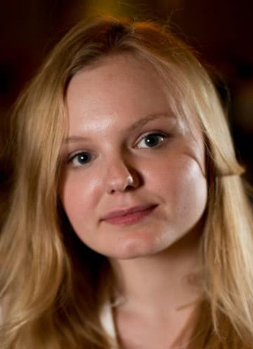 玛利亚-维多利亚·德拉古斯 Maria Dragus 玛丽亚·德拉格斯 玛丽亚·维多利亚·德拉格斯 Maria-Victoria Dragus