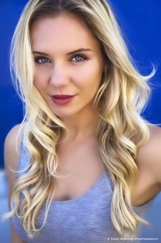 艾米·约翰斯顿 Amy Johnston Amy Leanne Johnston  Amy Jo